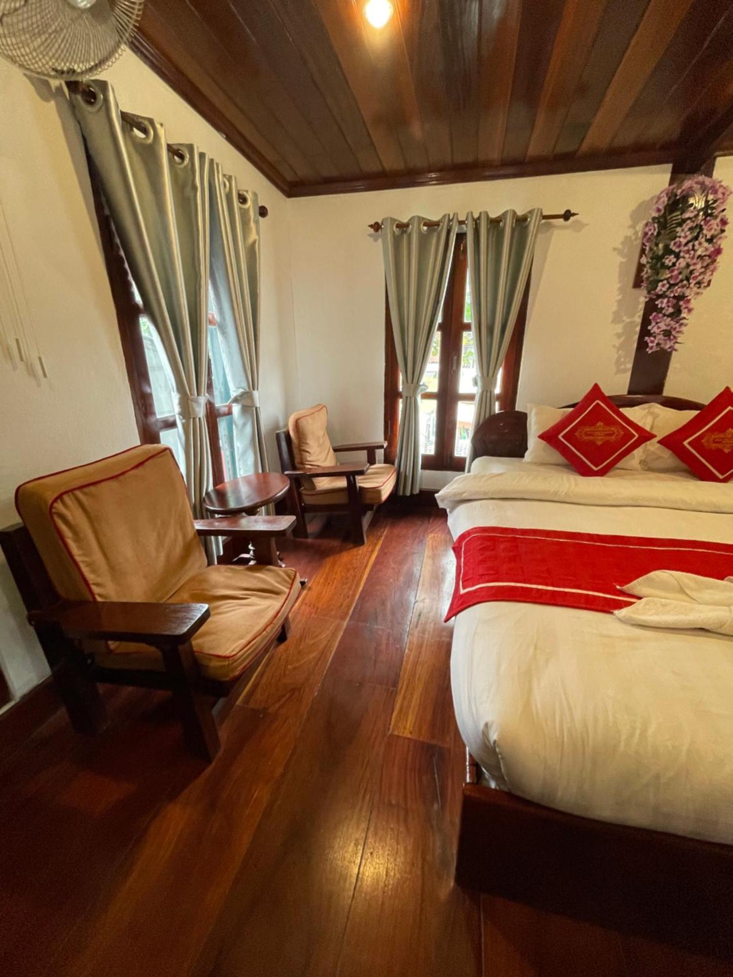 Luang Prabang - Villa Ouis Namkhan Riverside 2 Bagian luar foto