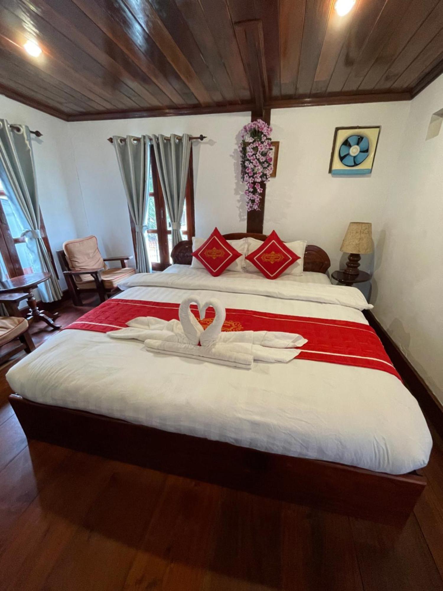 Luang Prabang - Villa Ouis Namkhan Riverside 2 Bagian luar foto