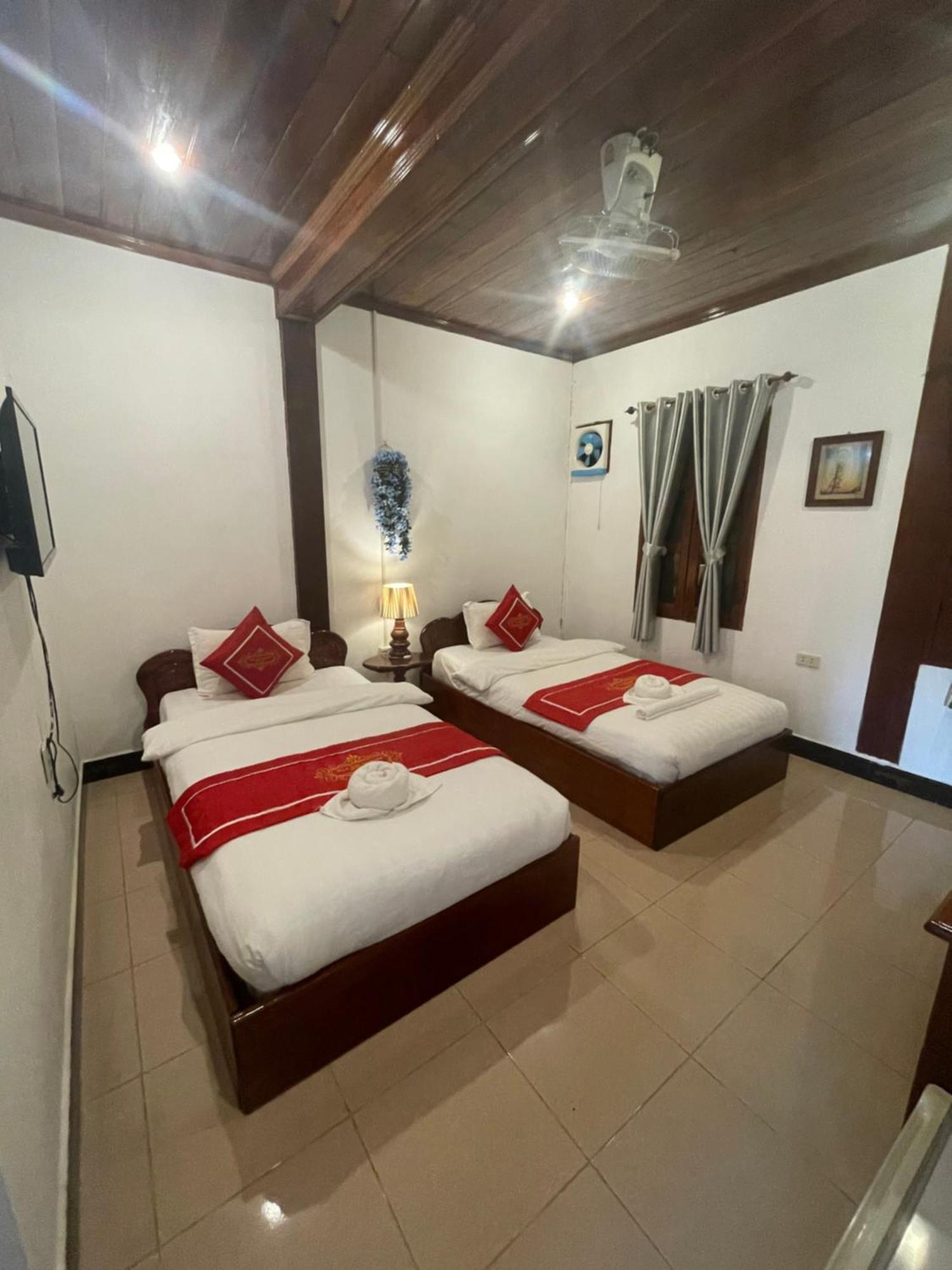 Luang Prabang - Villa Ouis Namkhan Riverside 2 Bagian luar foto