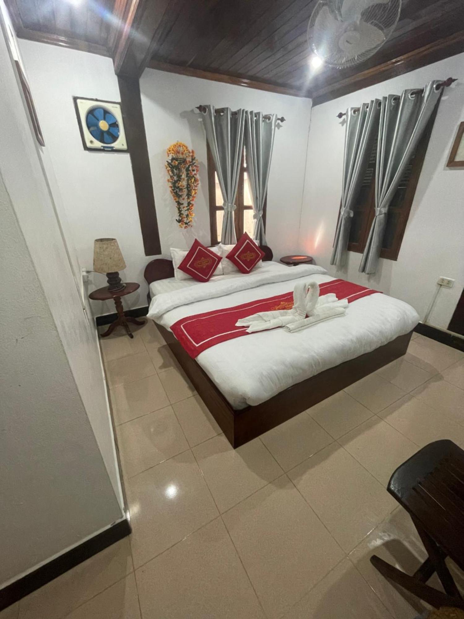 Luang Prabang - Villa Ouis Namkhan Riverside 2 Bagian luar foto